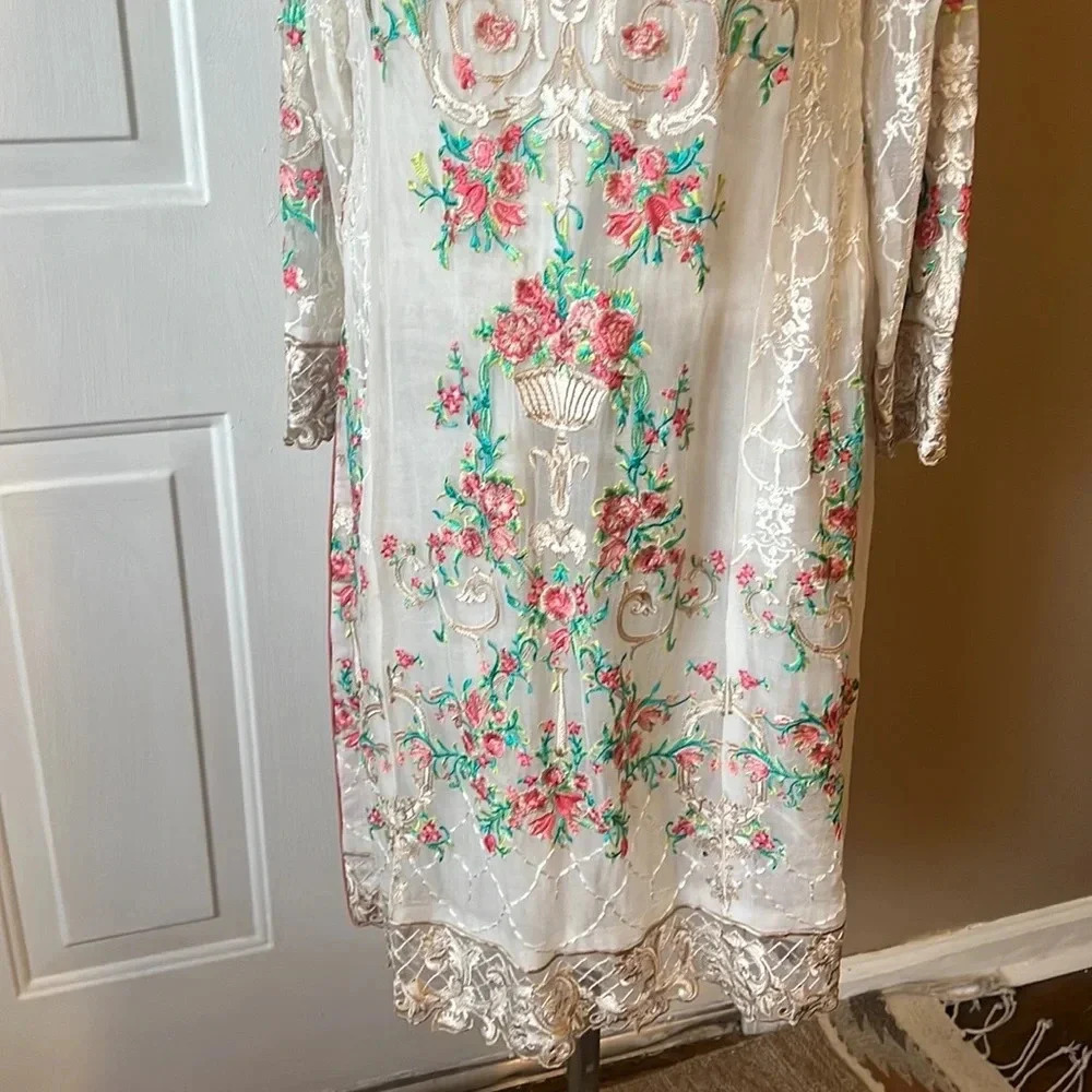Beautiful 🤩 embroidered Indian tunic top ￼size S - Picture 4 of 15